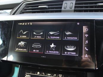 AUDI E-TRON 50 Technik SUV 5dr Electric Auto quattro 71.2kWh (313 ps)