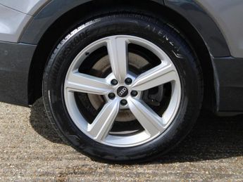 AUDI E-TRON 50 Technik SUV 5dr Electric Auto quattro 71.2kWh (313 ps)