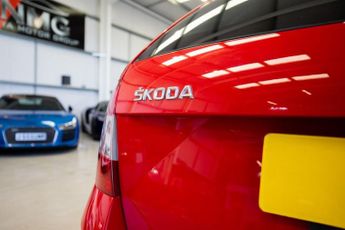 SKODA OCTAVIA 1.6 TDI SE Sport Estate 5dr Diesel DSG Euro 6 (s/s) (110 ps)