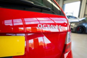 SKODA OCTAVIA 1.6 TDI SE Sport Estate 5dr Diesel DSG Euro 6 (s/s) (110 ps)