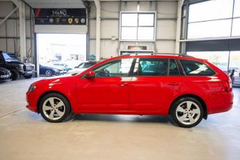 SKODA OCTAVIA 1.6 TDI SE Sport Estate 5dr Diesel DSG Euro 6 (s/s) (110 ps)