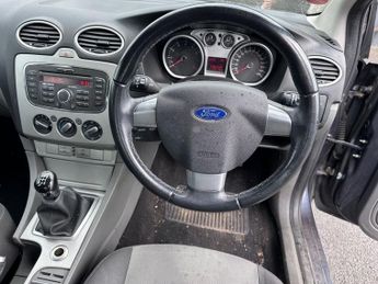 FORD FOCUS 1.6 Zetec Hatchback 5dr Petrol Manual Grey