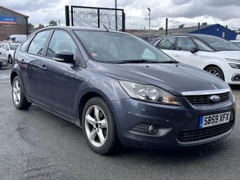 FORD FOCUS 1.6 Zetec Hatchback 5dr Petrol Manual Grey