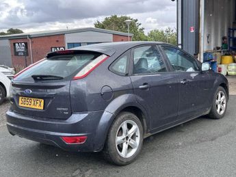 FORD FOCUS 1.6 Zetec Hatchback 5dr Petrol Manual Grey