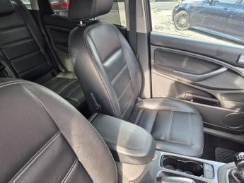 FORD C-MAX 2.0 TDCi Titanium MPV 5dr Diesel Manual (149 g/km, 134 bhp)