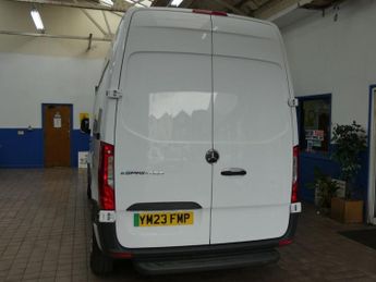 MERCEDES-BENZ eSprinter 55kWh Progressive Panel Van 5dr Electric Auto FWD L2 H2 20kW Cha