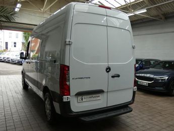 MERCEDES-BENZ eSprinter 55kWh Progressive Panel Van 5dr Electric Auto FWD L2 H2 20kW Cha
