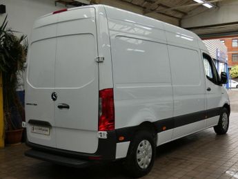 MERCEDES-BENZ eSprinter 55kWh Progressive Panel Van 5dr Electric Auto FWD L2 H2 20kW Cha