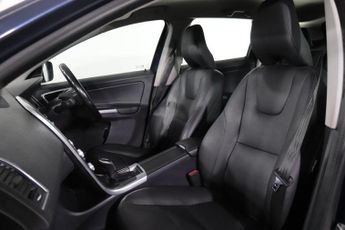 VOLVO XC60 2.4 D5 SE Lux Nav SUV 5dr Diesel Geartronic AWD Euro 5 (215 ps)