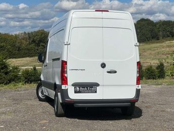 MERCEDES-BENZ SPRINTER eSprinter Progressive