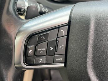 LAND ROVER DISCOVERY SPORT 2.2 SD4 HSE SUV 5dr Diesel Auto 4WD Euro 5 (s/s) (190 ps)