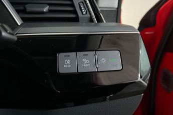 AUDI E-TRON 50 Technik SUV 5dr Electric Auto quattro 71.2kWh (313 ps) 360 De