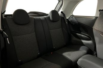 FIAT 500E 42kWh Icon Hatchback 3dr Electric Auto (118 ps) Cruise Control, 
