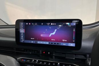 FIAT 500E 42kWh Icon Hatchback 3dr Electric Auto (118 ps) Cruise Control, 