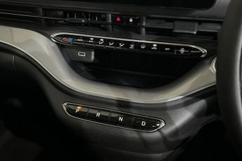 FIAT 500E 42kWh Icon Hatchback 3dr Electric Auto (118 ps) Cruise Control, 