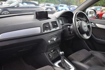 AUDI Q3 1.4 TFSI CoD S line Edition SUV 5dr Petrol S Tronic Euro 6 (s/s)