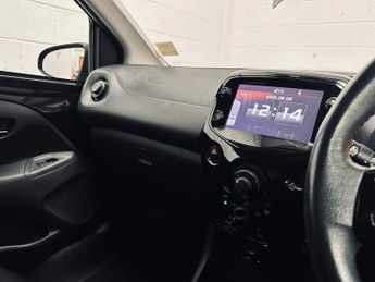 CITROEN C1 1.0 VTi Flair Hatchback 5dr Petrol Manual Euro 6 (s/s) (72 ps)