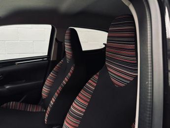 CITROEN C1 1.0 VTi Flair Hatchback 5dr Petrol Manual Euro 6 (s/s) (72 ps)