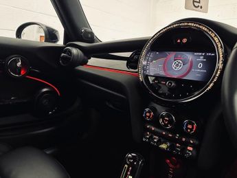 MINI Electric Hatch Cooper SE 32.6kWh Level 3 Hatchback 3dr Electric Auto (184 ps)
