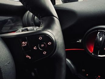 MINI Electric Hatch Cooper SE 32.6kWh Level 3 Hatchback 3dr Electric Auto (184 ps)