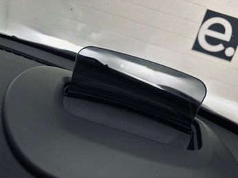 MINI Electric Hatch Cooper SE 32.6kWh Level 3 Hatchback 3dr Electric Auto (184 ps)