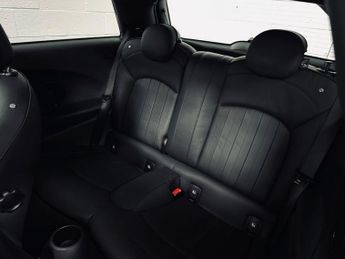 MINI Electric Hatch Cooper SE 32.6kWh Level 3 Hatchback 3dr Electric Auto (184 ps)