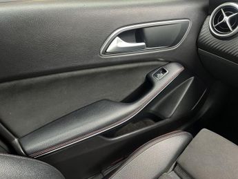 MERCEDES-BENZ A-CLASS 2.1 A200d AMG Line (Executive) Hatchback 5dr Diesel 7G-DCT Euro 