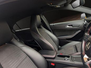 MERCEDES-BENZ A-CLASS 2.1 A200d AMG Line (Executive) Hatchback 5dr Diesel 7G-DCT Euro 