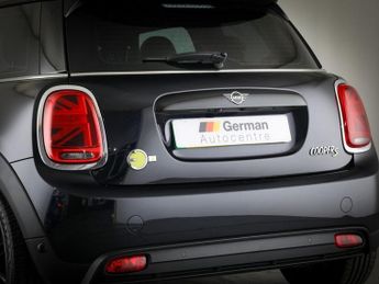 MINI Electric Hatch Cooper SE 32.6kWh Level 3 Hatchback 3dr Electric Auto (184 ps)