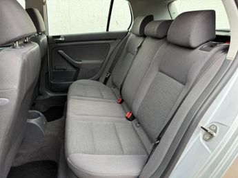 VOLKSWAGEN GOLF 1.6 FSI S Hatchback 5dr Petrol Automatic (178 g/km, 113 bhp)