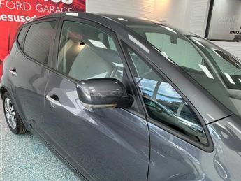 KIA VENGA 1.6 4 MPV 5dr Petrol Auto Euro 6 (123 bhp)