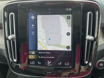 VOLVO XC40 1.5h T5 Twin Engine Recharge 10.7kWh Inscription SUV 5dr Petrol 