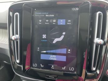 VOLVO XC40 1.5h T5 Twin Engine Recharge 10.7kWh Inscription SUV 5dr Petrol