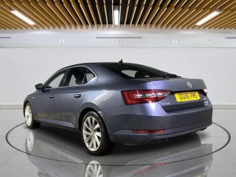 SKODA SUPERB 2.0 TDI Laurin & Klement Hatchback 5dr Diesel DSG Auto 6Spd Euro