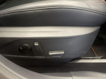 FORD MUSTANG MACH-E Extended Range 91kWh Premium SUV 5dr Electric Automatic AWD (351