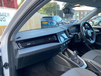 AUDI A1 1.0 TFSI 25 Sport Sportback 5dr Petrol S Tronic Euro 6 (s/s) (95