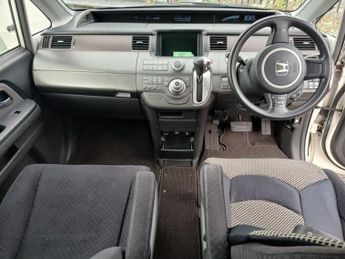 HONDA STEPWAGON 2L 