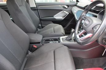 AUDI Q3 2.0 TDI 35 Sport SUV 5dr Diesel S Tronic Euro 6 (s/s) (150 ps)