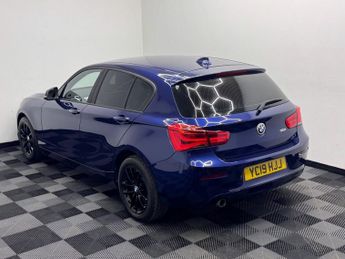 BMW 1 SERIES 1.5 118i SE Business Hatchback 5dr Petrol Auto Euro 6 (s/s) (136