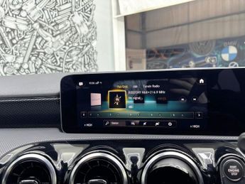 MERCEDES-BENZ A-CLASS 1.3 A180 Sport (Executive) Hatchback 5dr Petrol 7G-DCT Euro 6 (s