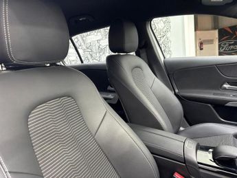 MERCEDES-BENZ A-CLASS 1.3 A180 Sport (Executive) Hatchback 5dr Petrol 7G-DCT Euro 6 (s