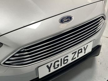 FORD FOCUS 1.5 TDCi Zetec Estate 5dr Diesel Powershift Euro 6 (s/s) (120 ps