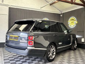 LAND ROVER RANGE ROVER 3.0 SD V6 Vogue SUV 5dr Diesel Auto 4WD Euro 6 (s/s) (275 ps)