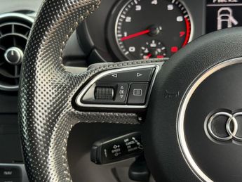 AUDI A1 1.4 TFSI CoD Black Edition Hatchback 3dr Petrol S Tronic Euro 6 