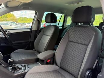 VOLKSWAGEN TIGUAN 1.4 TSI SE Navigation SUV 5dr Petrol DSG 4Motion Euro 6 (s/s) (1