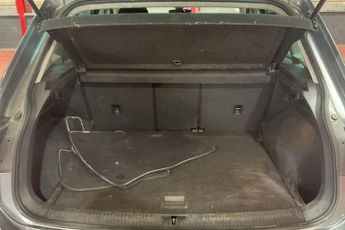 VOLKSWAGEN TIGUAN 1.4 TSI SE Navigation SUV 5dr Petrol DSG 4Motion Euro 6 (s/s) (1