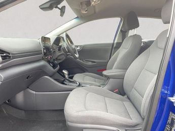 HYUNDAI IONIQ 1.6 h-GDi Premium SE Hatchback 5dr Petrol Hybrid DCT Euro 6 (s/s