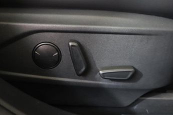 FORD MUSTANG MACH-E Extended Range 91kWh AWD 5dr