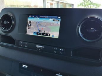 MERCEDES-BENZ SPRINTER 315 2.0 CDI 3.5T FWD L2 H2 PREMIUM 9G PanelVan