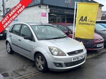 Ford Fiesta 1.4 Zetec Climate Hatchback 5dr Petrol Manual (147 g/km, 79 bhp)